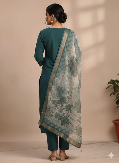 Thick green embroidered kurtaset with organza dupatta