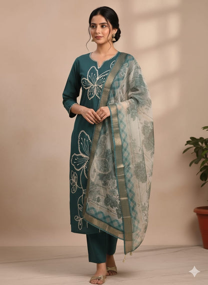 Thick green embroidered kurtaset with organza dupatta